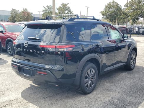 New 2026 Nissan Pathfinder SV image 4