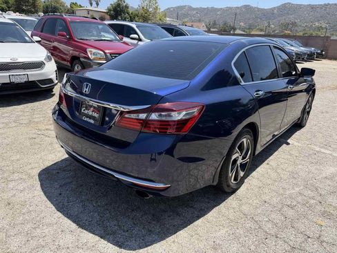 Used 2017 Honda Accord LX image 3