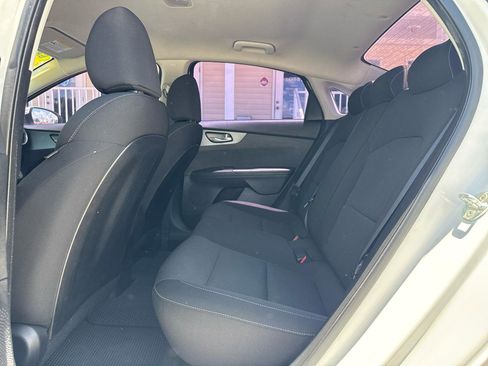 Used 2019 Kia Forte LXS FWD image 21