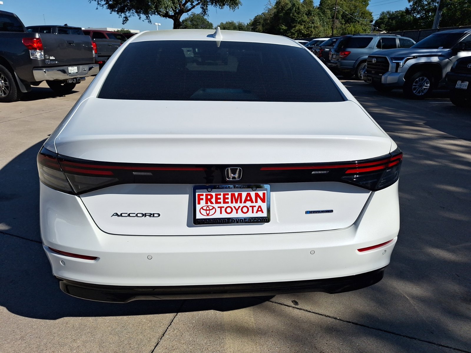 Used 2026 Honda Accord EX-L image 5