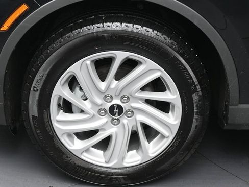 Used 2025 Lincoln Corsair AWD image 36