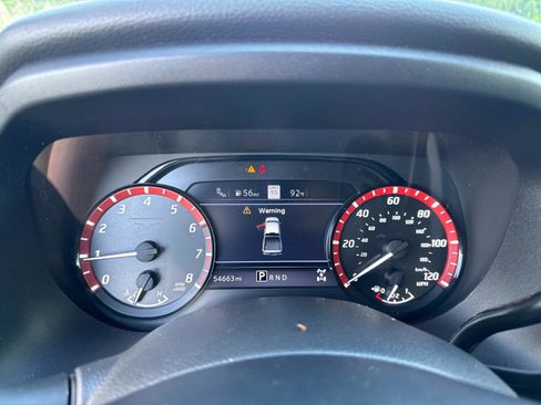 Used 2022 Nissan Titan PRO-4X w/ Pro-4x Utility Package AWD/4WD image 31