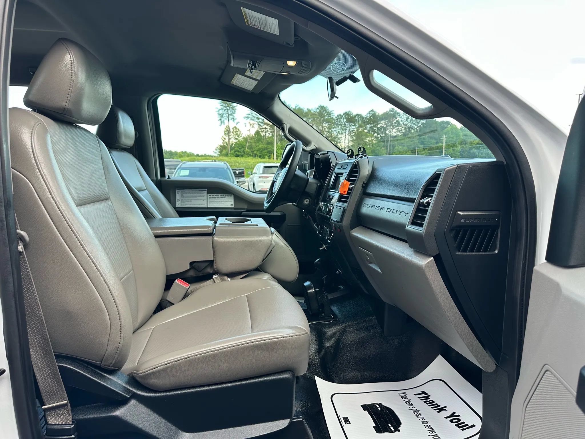Used 2017 Ford F550 4x4 Crew Cab Super Duty image 13