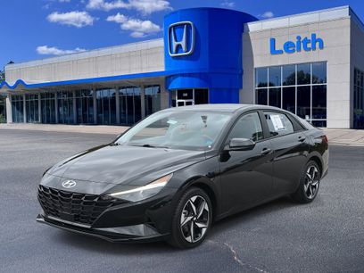 Used 2023 Hyundai Elantra SEL w/ Convenience Package