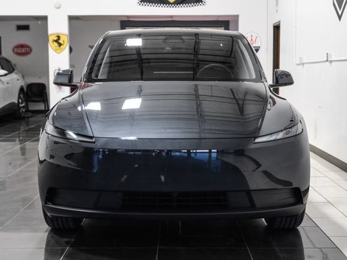 Used 2026 Tesla Model Y 2WD image 5