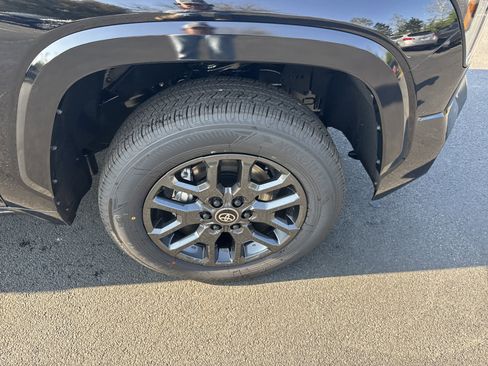New 2026 Toyota Tundra Platinum AWD/4WD image 10