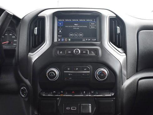 Used 2024 Chevrolet Silverado 1500 W/T w/ Trailering Package image 18