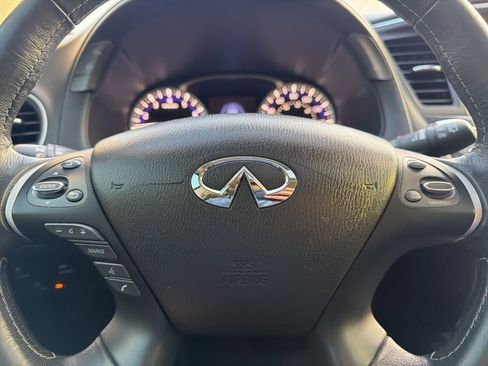 Used 2019 INFINITI QX60 Luxe w/ Essential Package image 10