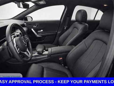 Used 2023 Mercedes-Benz CLA 250 4MATIC w/ Premium Package image 9