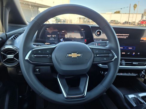 New 2026 Chevrolet Equinox EV LT w/ LPO, Blackout Package image 30