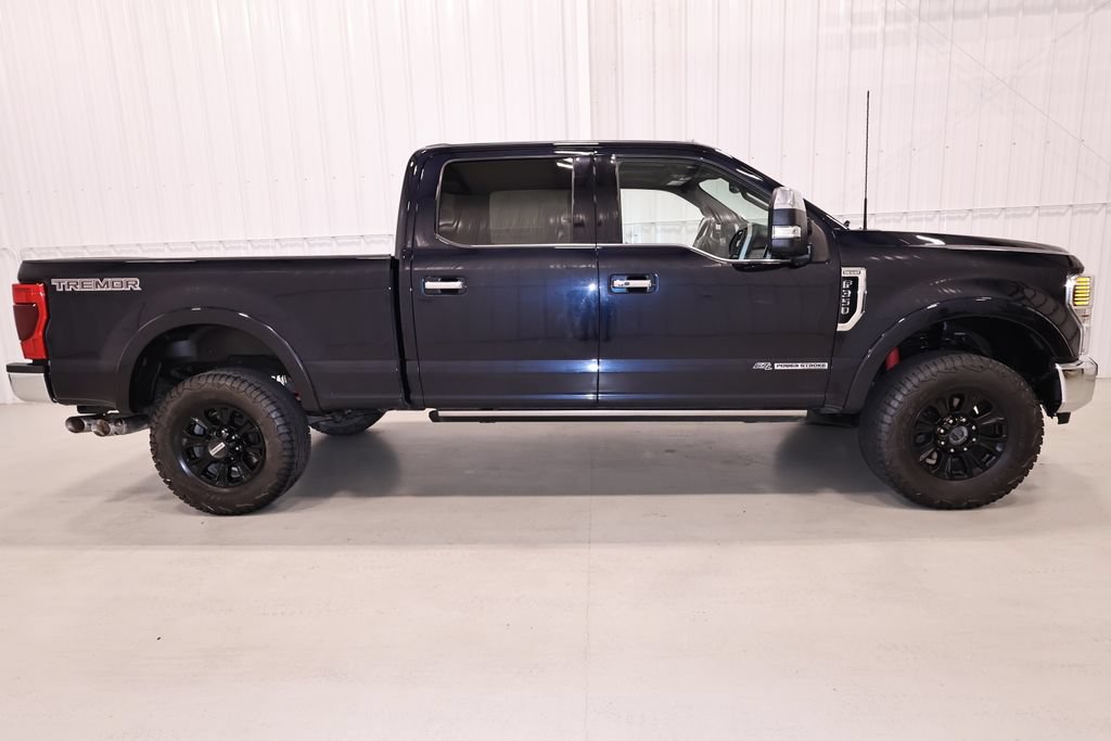 Used 2022 Ford F350 King Ranch w/ Tremor Off-Road Package AWD/4WD image 2