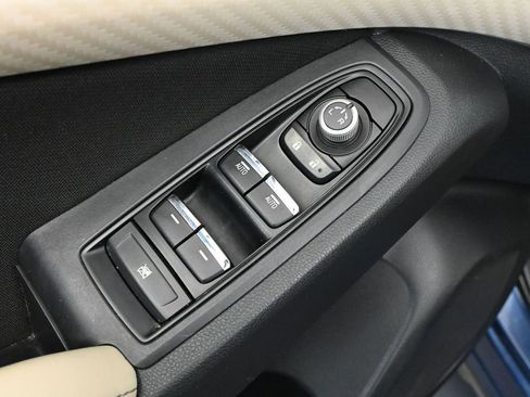 Used 2021 Subaru Ascent Premium w/ Convenience Package image 20