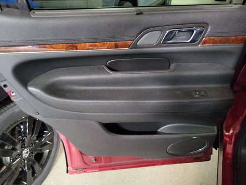 Used 2015 Lincoln MKT EcoBoost w/ Equipment Group 201A image 13