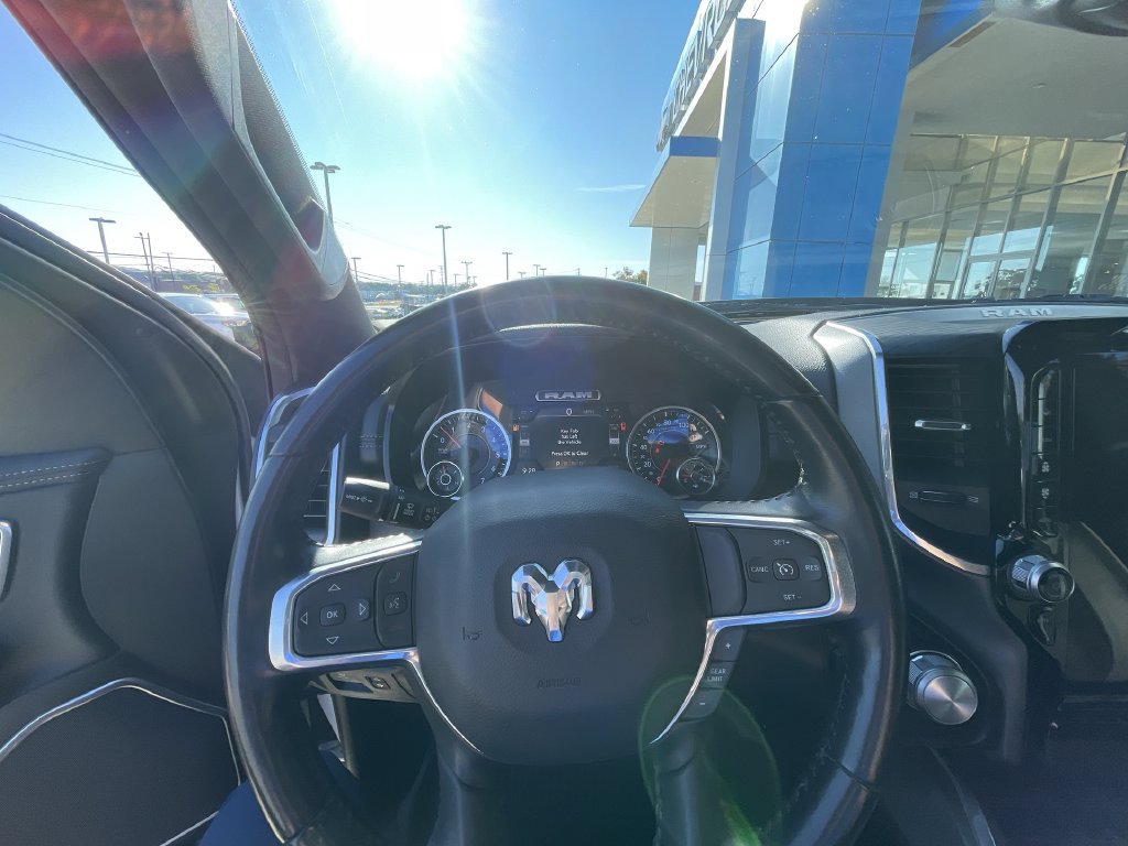Used 2023 RAM 1500 Laramie AWD/4WD image 12