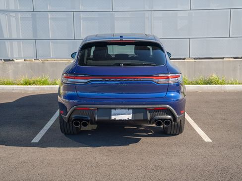 Used 2022 Porsche Macan AWD/4WD image 7