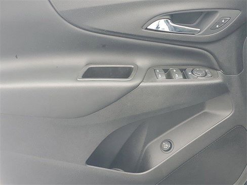 Certified 2020 Chevrolet Equinox LT w/ Driver Convenience Package image 13