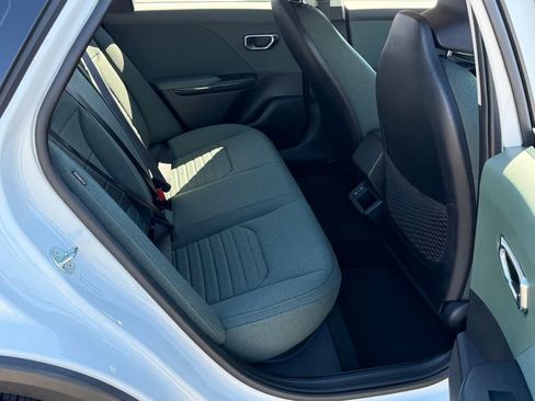 Used 2025 Kia K4 EX image 21