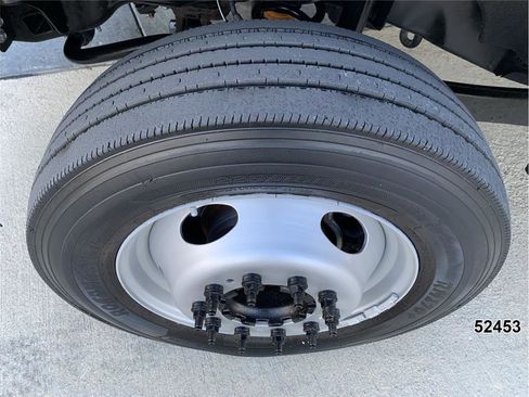 Used 2020 Ford F550 2WD Regular Cab Super Duty w/ XL Value Package image 15