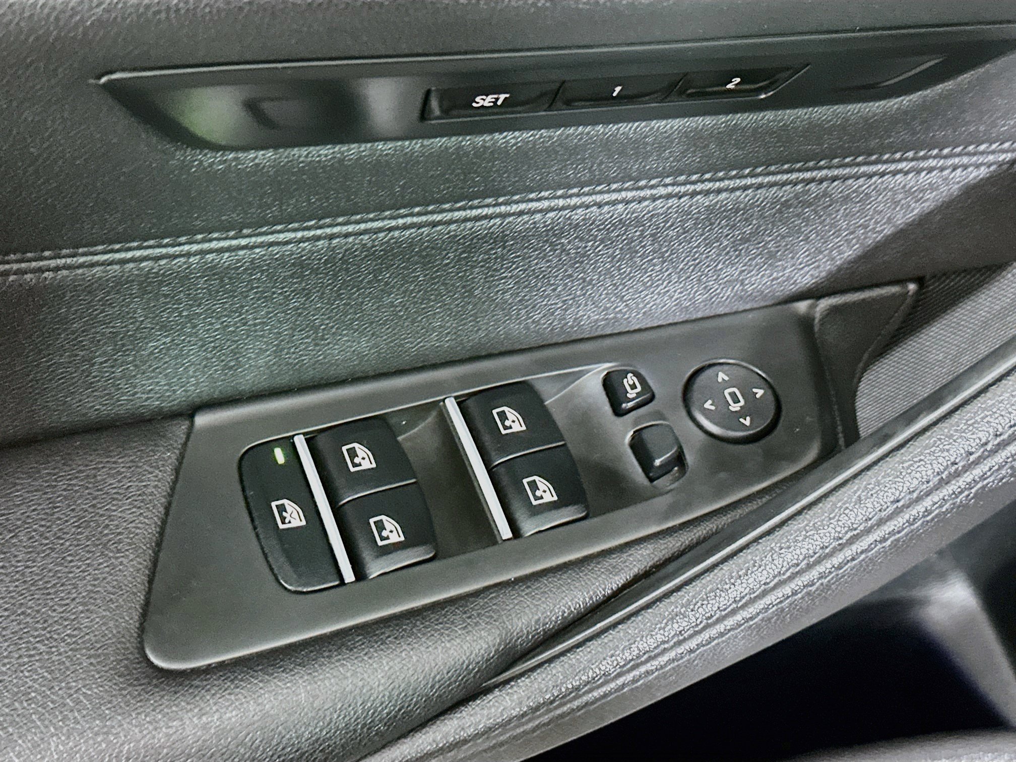 Used 2018 BMW 530e RWD image 15