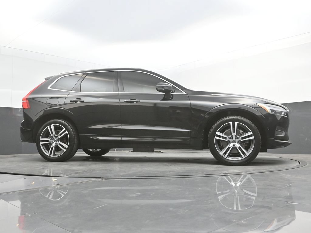 Used 2018 Volvo XC60 T6 Momentum w/ Convenience Package AWD/4WD image 35