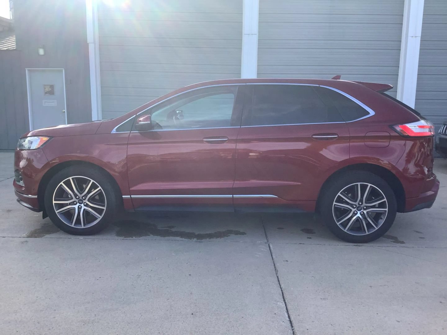 Used 2019 Ford Edge Titanium w/ Equipment Group 301A AWD/4WD image 5