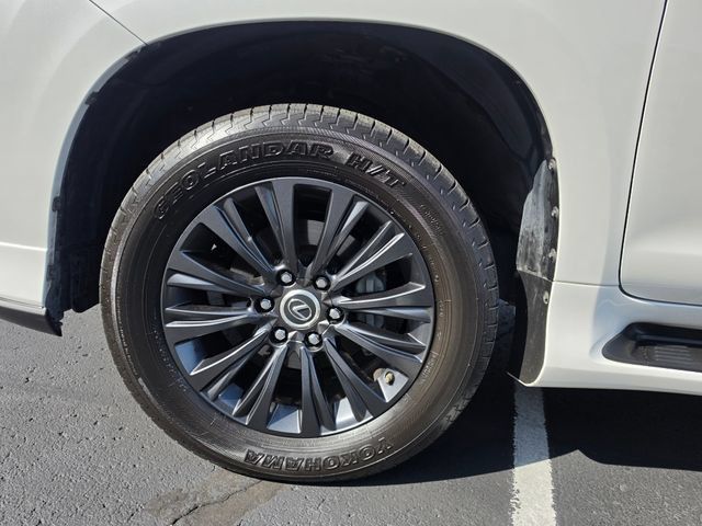 Used 2022 Lexus GX 460 Premium w/ Accessory Package AWD/4WD image 12