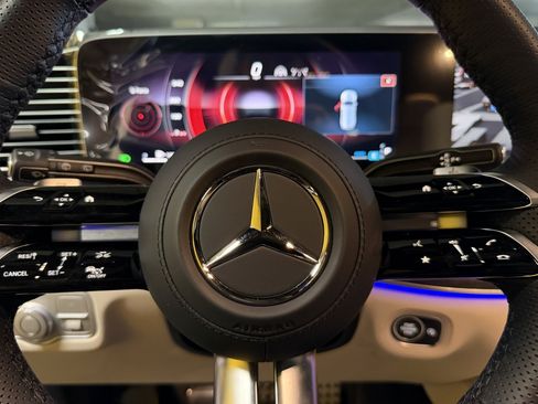 New 2026 Mercedes-Benz GLS 580 4MATIC image 23