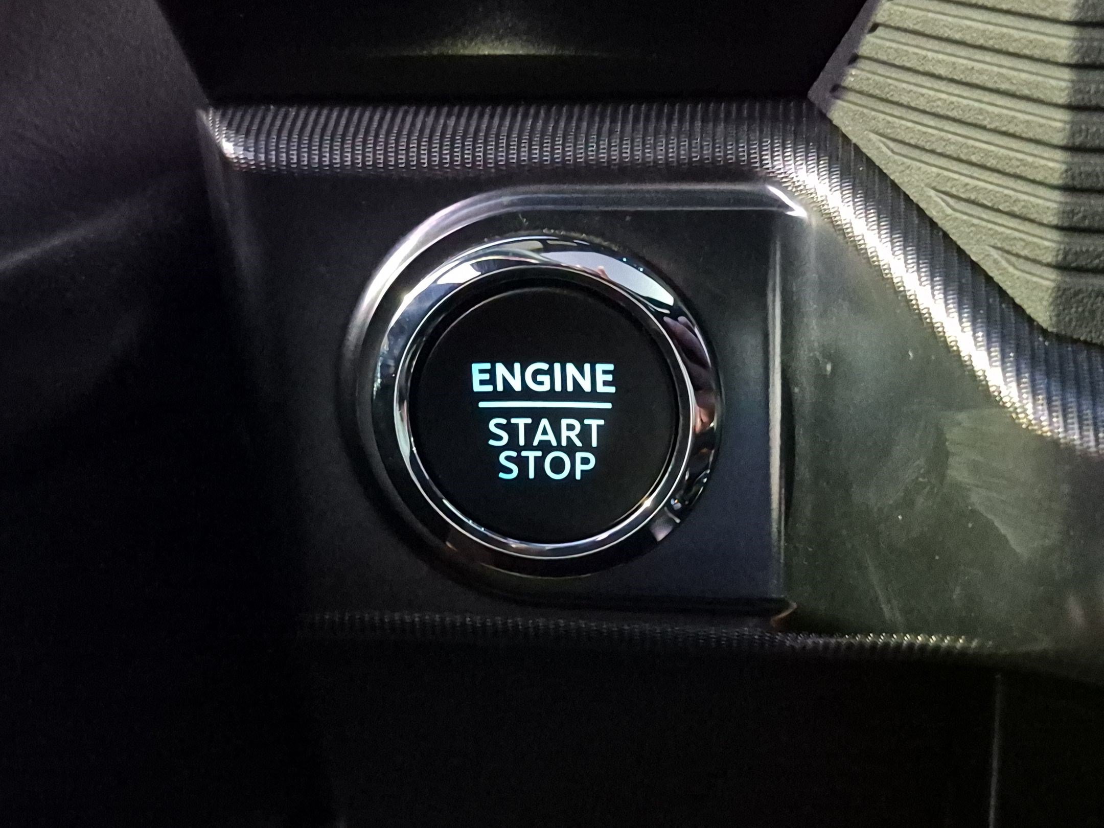 Used 2025 Ford F150 Raptor AWD/4WD image 23