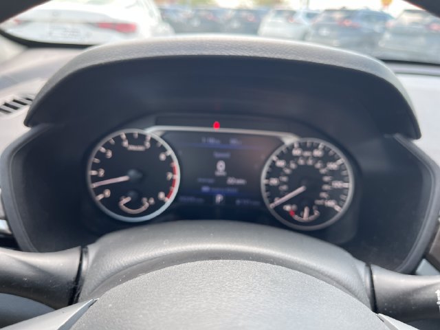 Certified 2025 Nissan Altima 2.5 SV FWD image 15