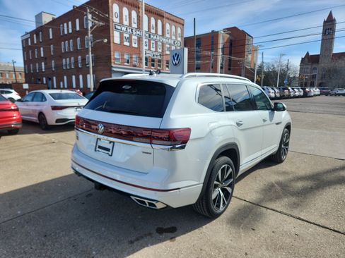 New 2026 Volkswagen Atlas SEL Premium R-Line image 5