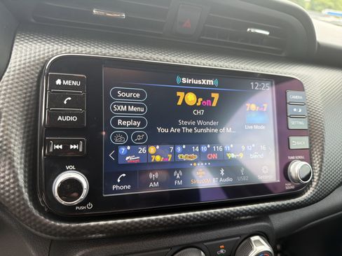 Used 2023 Nissan Kicks SV FWD image 24