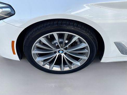 Used 2022 BMW 530i xDrive w/ Premium Package AWD/4WD image 37