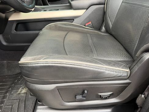 Used 2019 RAM 2500 Laramie AWD/4WD image 13