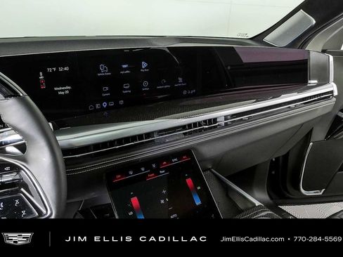 Certified 2025 Cadillac Escalade V AWD/4WD image 13