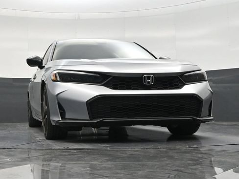 Used 2025 Honda Civic Sport image 26