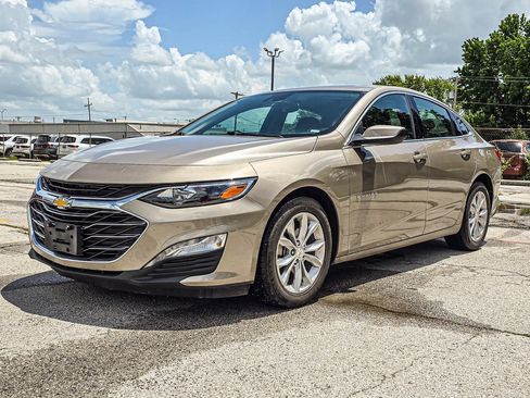 Used 2024 Chevrolet Malibu LT FWD image 3