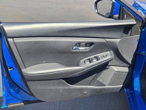 Used 2023 Nissan Sentra SV FWD image 18