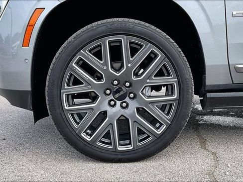 Used 2026 GMC Yukon Denali Ultimate AWD/4WD image 35