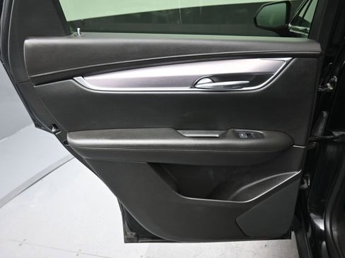 Used 2017 Cadillac XT5 Luxury w/ LPO, Wheel Lock Package image 27