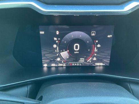 Used 2023 GMC Canyon Elevation w/ Convenience Package image 12