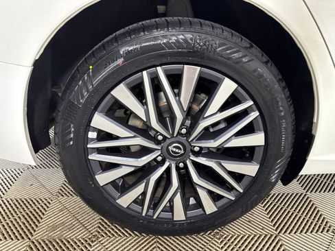 Used 2025 Nissan Altima 2.5 SV FWD image 32