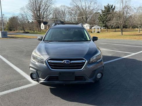 Used 2018 Subaru Outback 2.5i Premium image 7