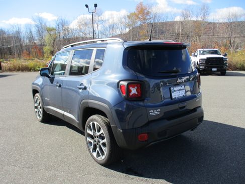 Certified 2022 Jeep Renegade Limited w/ Sun, Sound & Wheels Group image 7