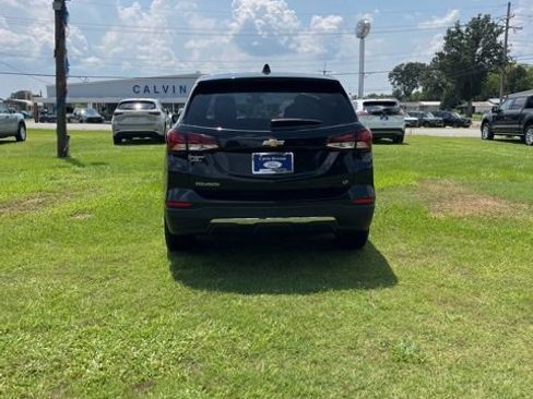 Used 2022 Chevrolet Equinox LT w/ Driver Convenience Package image 6