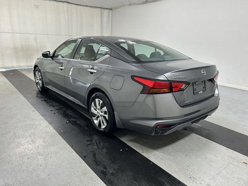 Used 2023 Nissan Altima 2.5 S FWD image 7
