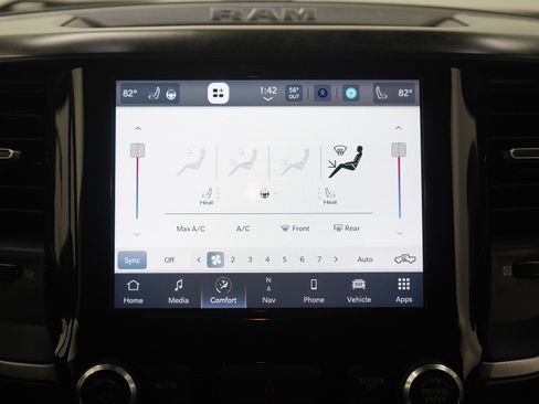 Used 2022 RAM 2500 Big Horn w/ Level B Equipment Group image 18