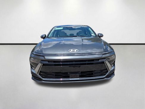 New 2026 Hyundai Sonata SEL FWD image 3