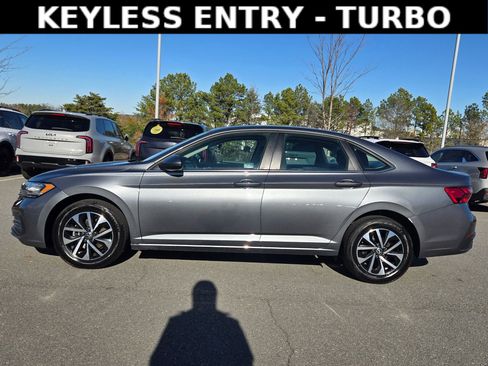 Used 2024 Volkswagen Jetta S image 4