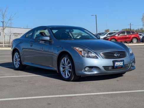 Used 2015 INFINITI Q60 AWD Coupe w/ Premium Package image 3