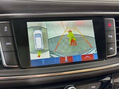 Used 2018 Buick Enclave Premium AWD/4WD image 5